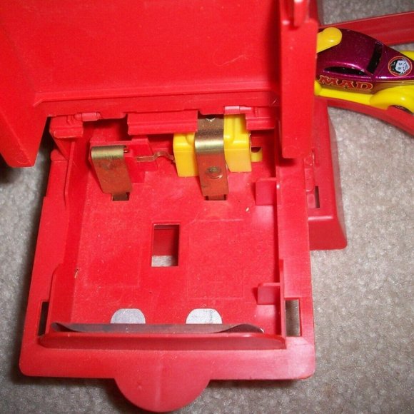 Vintage 1978 Durham's Motorized Daredevil Stunt Track Toy Car Tracks Non Working - Picture 8 of 11